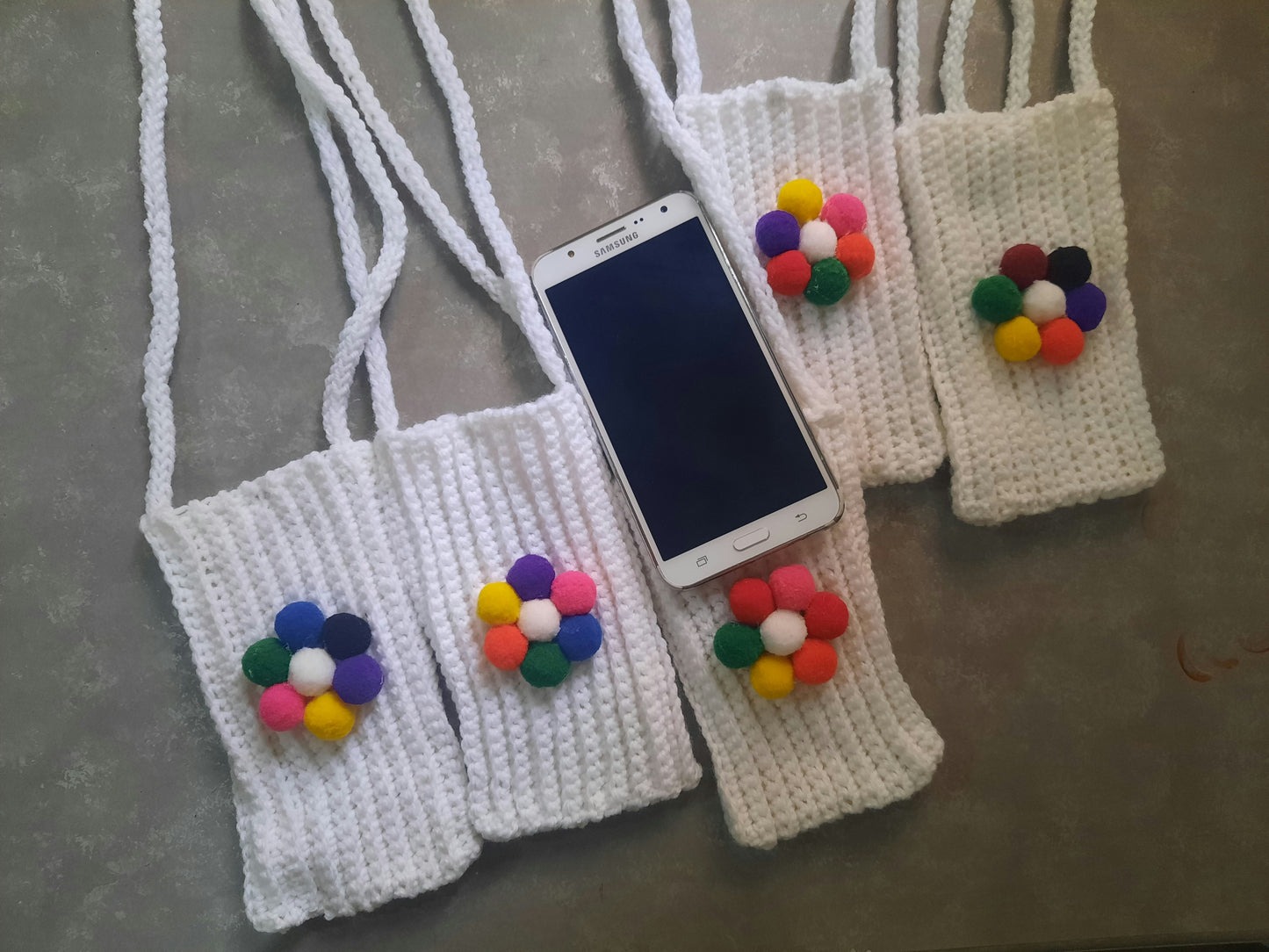 Mobile pouch