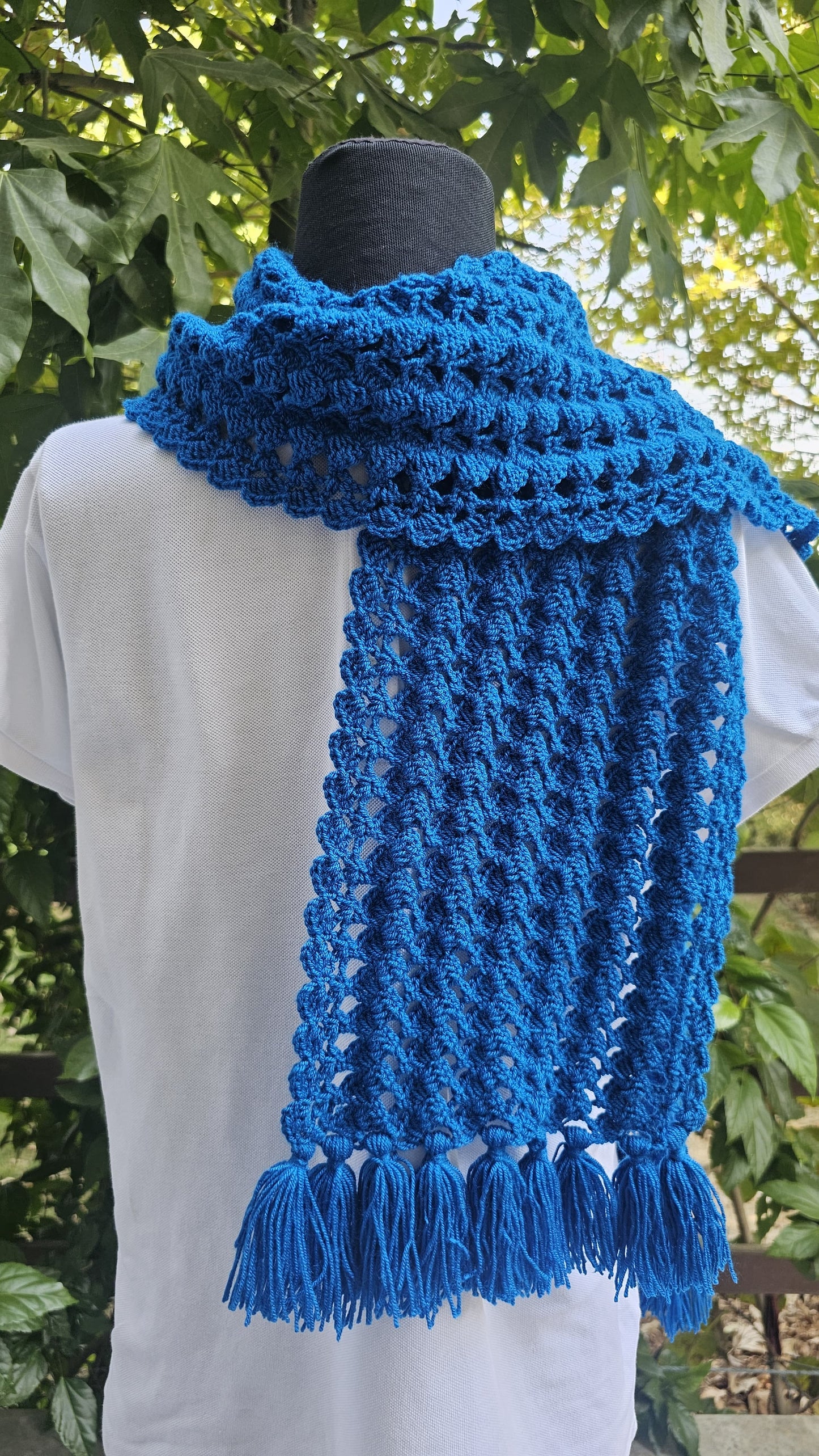 Crochet handmade muffler